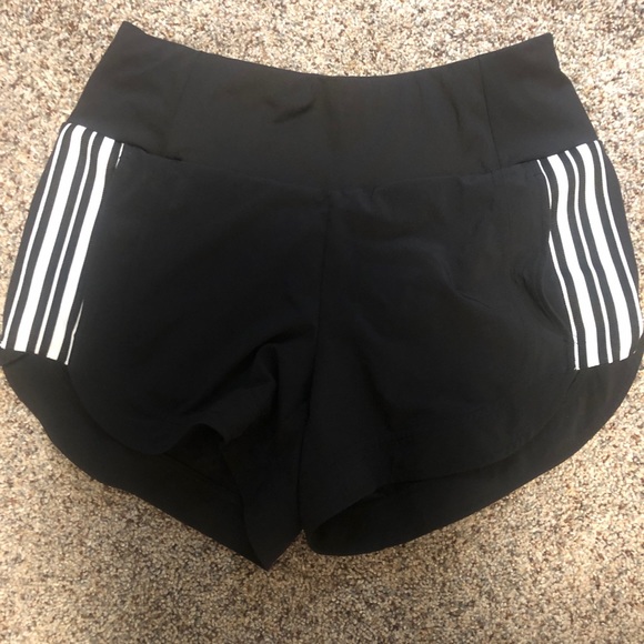 Athleta Pants - Athleta running/Athleisure shorts